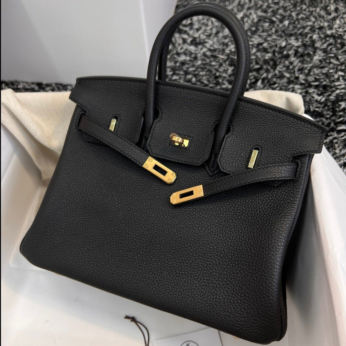 Hermes Birkin 25cm Black Togo Leather Gold Hardware Bag