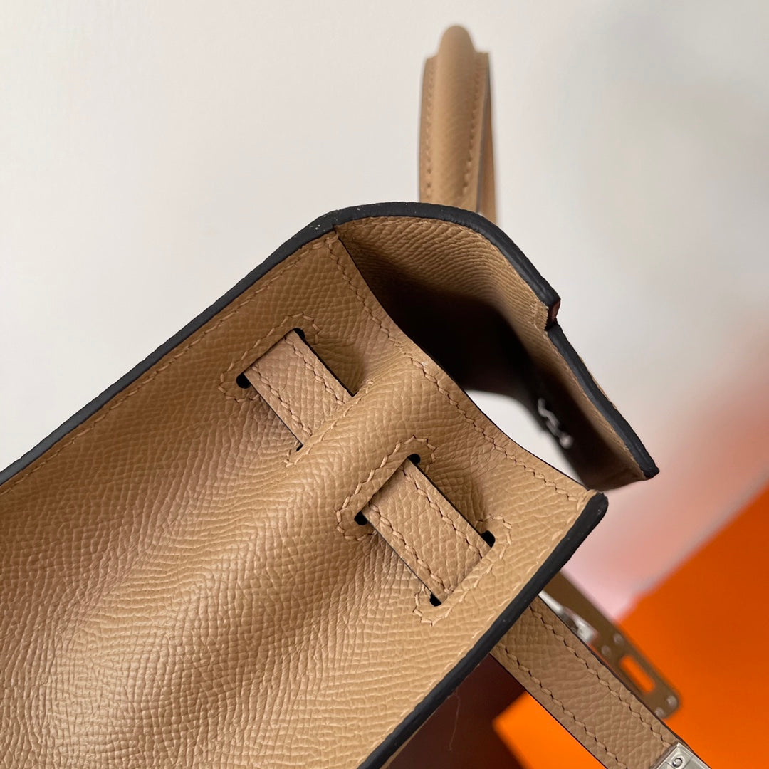 Hermes Kelly 25cm Beige Epsom Leather Silver Hardware Bag