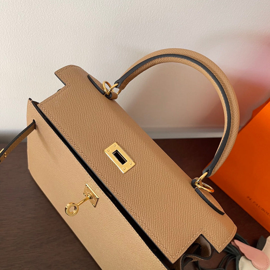 Hermes Kelly 25cm Beige Epsom Leather Gold Hardware Bag