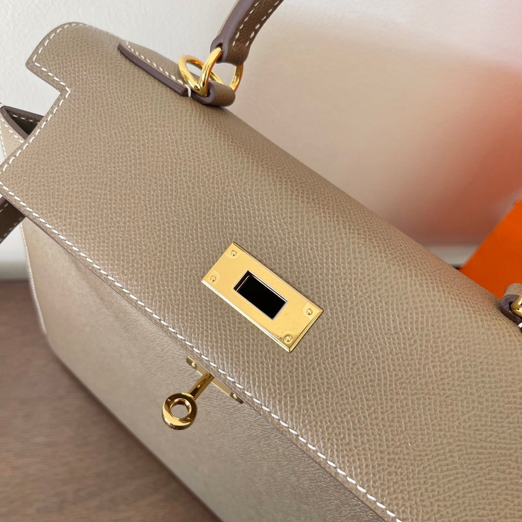 Hermes Kelly 28cm Etain Epsom Leather Gold Hardware Bag