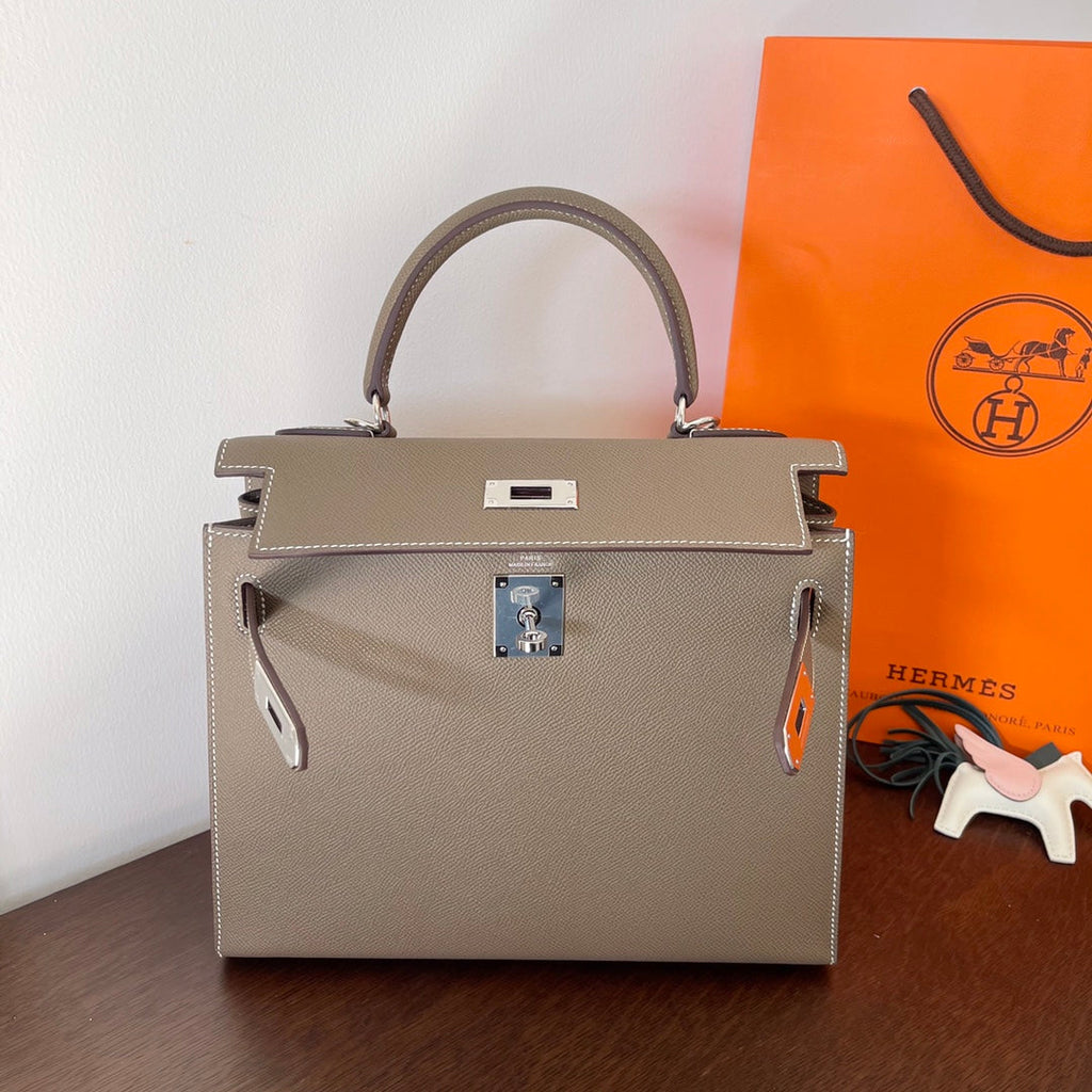 Hermes Kelly 28cm Etain Epsom Leather Silver Hardware Bag
