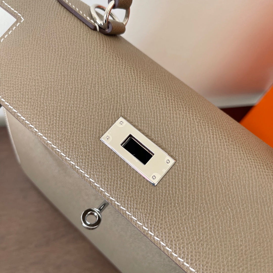 Hermes Kelly 28cm Etain Epsom Leather Silver Hardware Bag