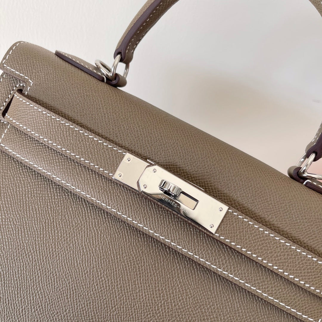 Hermes Kelly 28cm Etain Epsom Leather Silver Hardware Bag