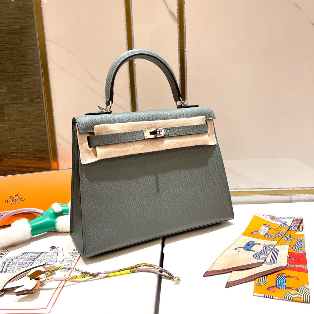 Hermes Kelly 25cm Gris Mouette Epsom Leather Silver Hardware Bag