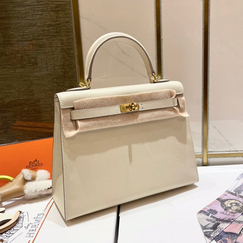 Hermes Kelly 25cm White Epsom Leather Gold Hardware Bag