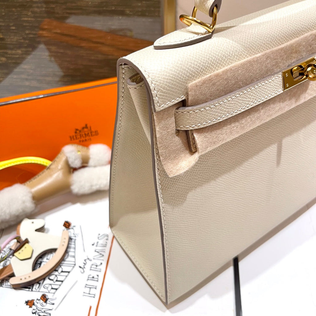 Hermes Kelly 25cm White Epsom Leather Gold Hardware Bag