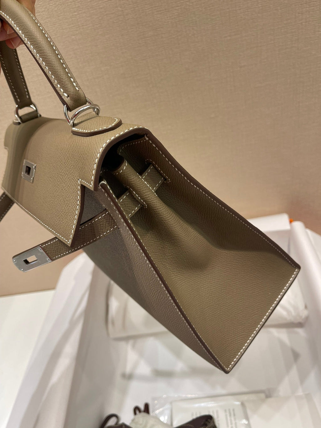 Hermes Kelly 28cm Etoupe Epsom Leather Silver Hardware Bag