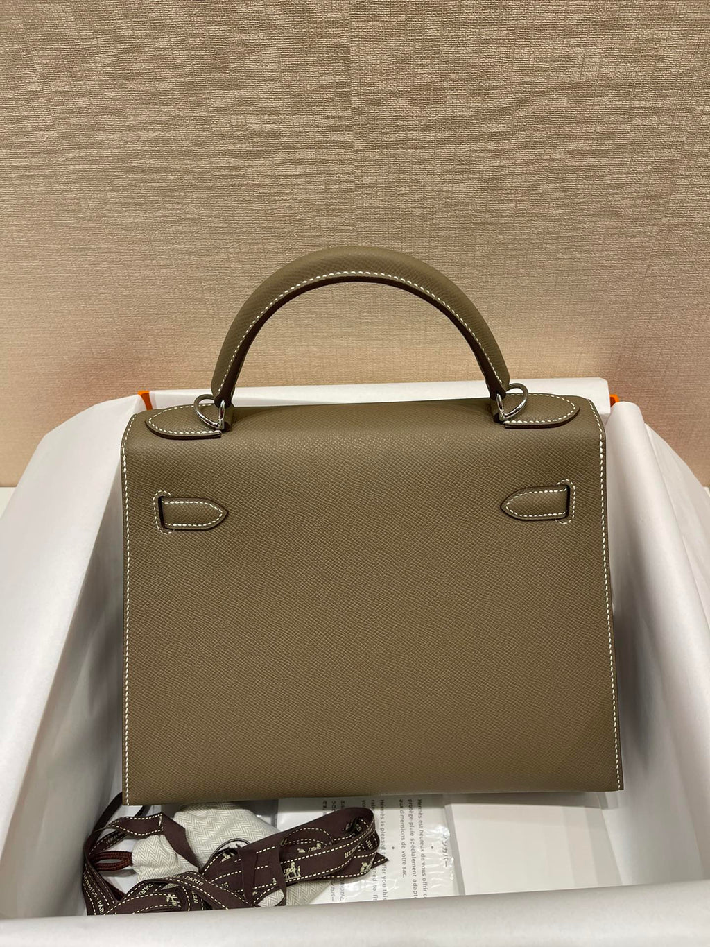 Hermes Kelly 28cm Etoupe Epsom Leather Silver Hardware Bag