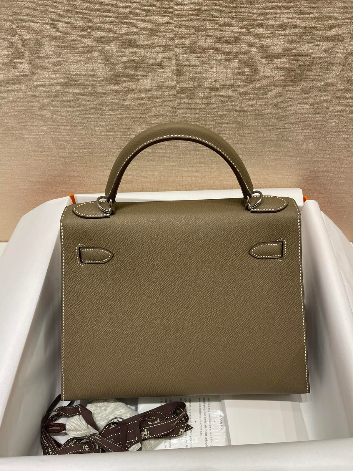 Hermes Kelly 28cm Etoupe Epsom Leather Silver Hardware Bag