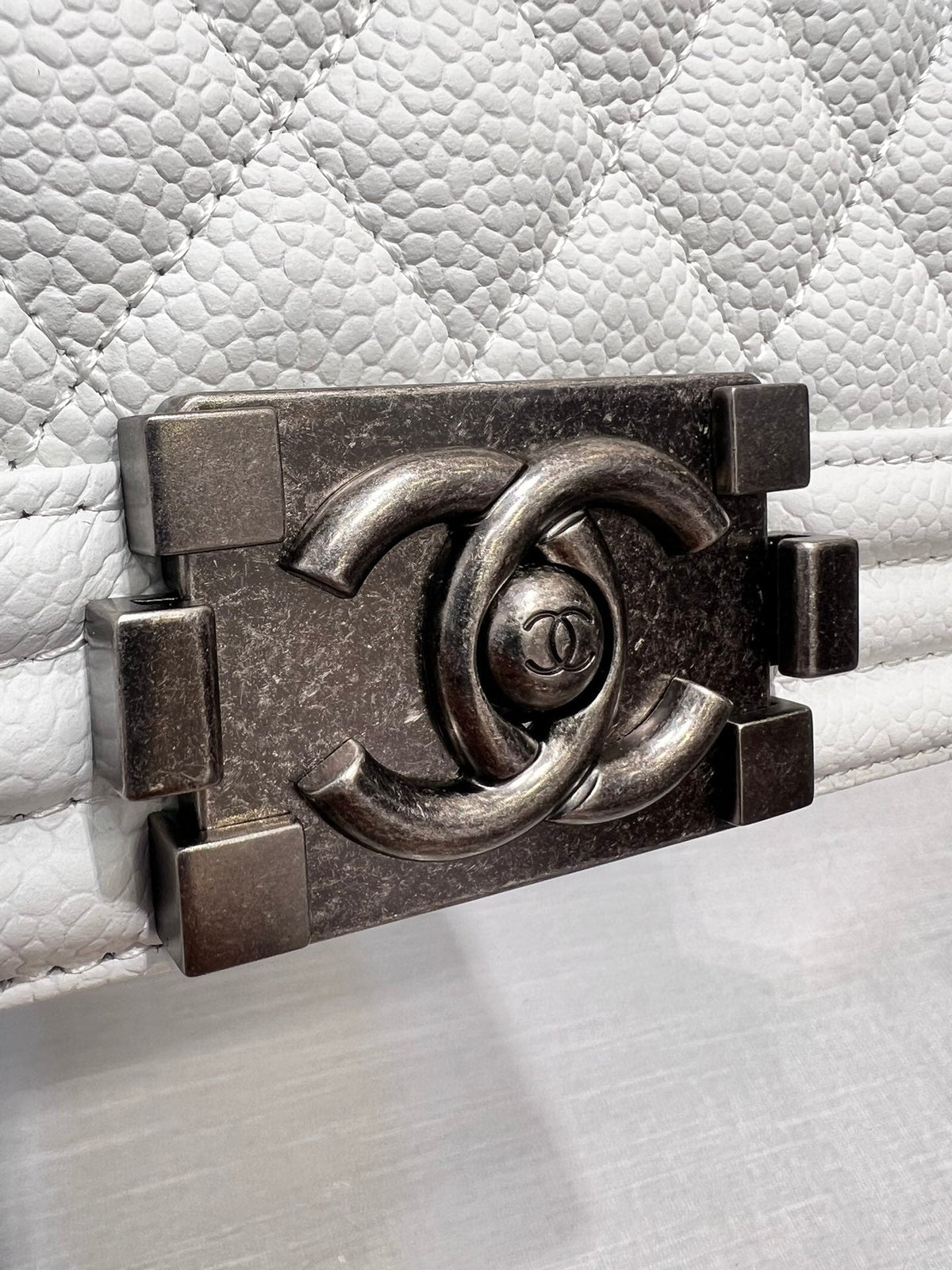 Chanel Boy Bag Medium 25 White Caviar Ruthenium Hardware