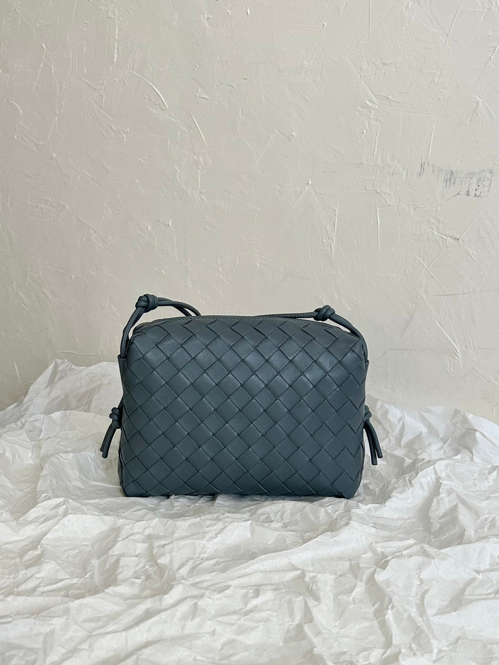 Bottega Veneta Bv Loop Small 23cm Grey Calfskin Bag