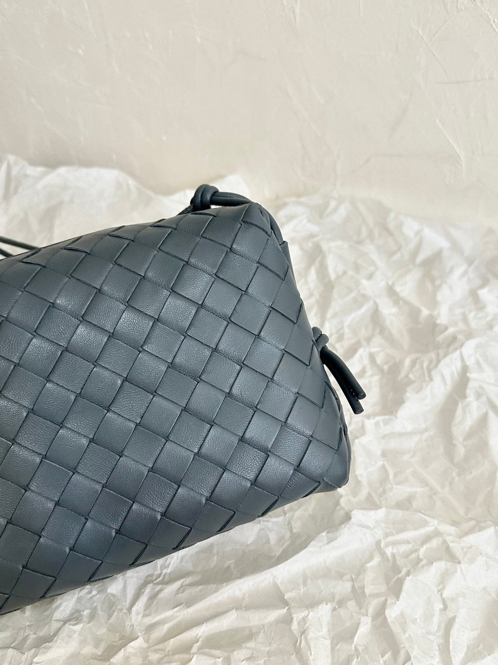 Bottega Veneta Bv Loop Small 23cm Grey Calfskin Bag