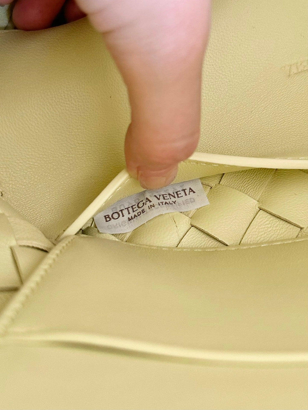 Bottega Veneta Small Andiamo 25cm Light Yellow Lambskin Bag