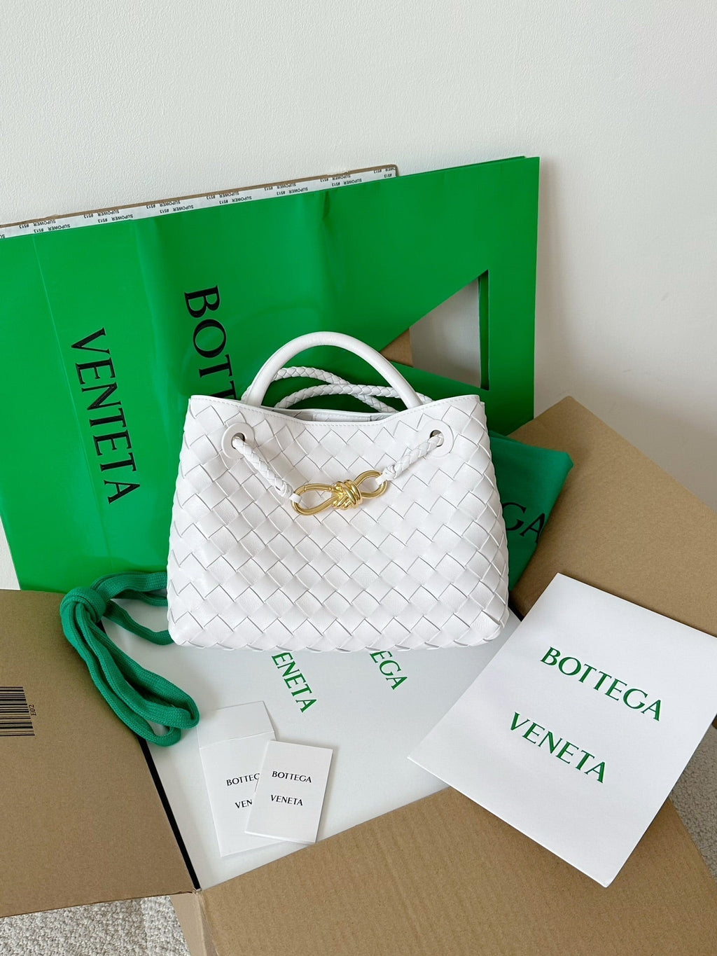 Bottega Veneta Small Andiamo 25cm White Lambskin Bag