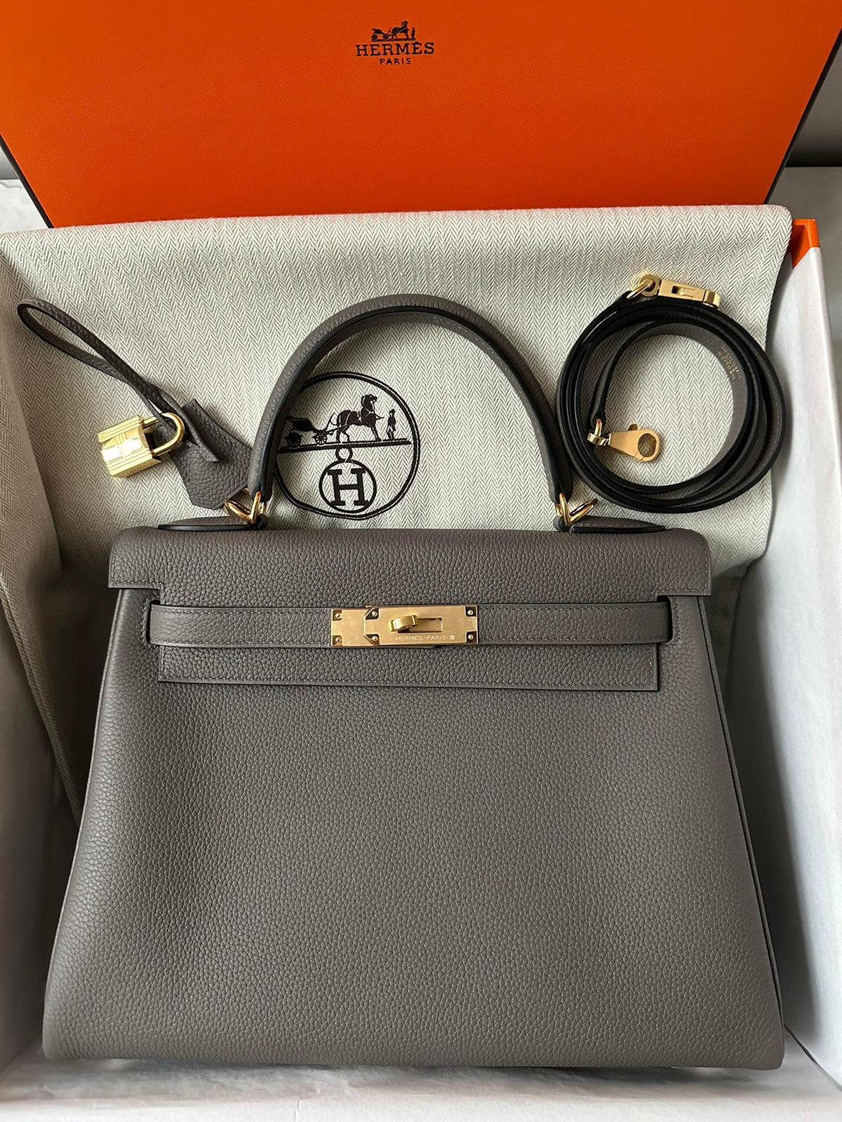 Hermes Kelly 28cm Etain Togo Gold Hardware Bag