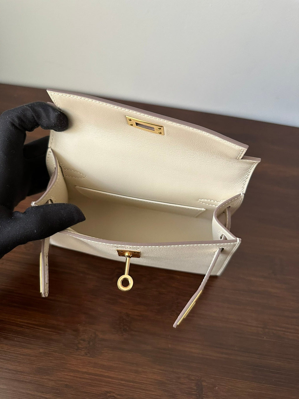 Hermes Kelly Mini 20 White Chevre Gold Hardware Bag