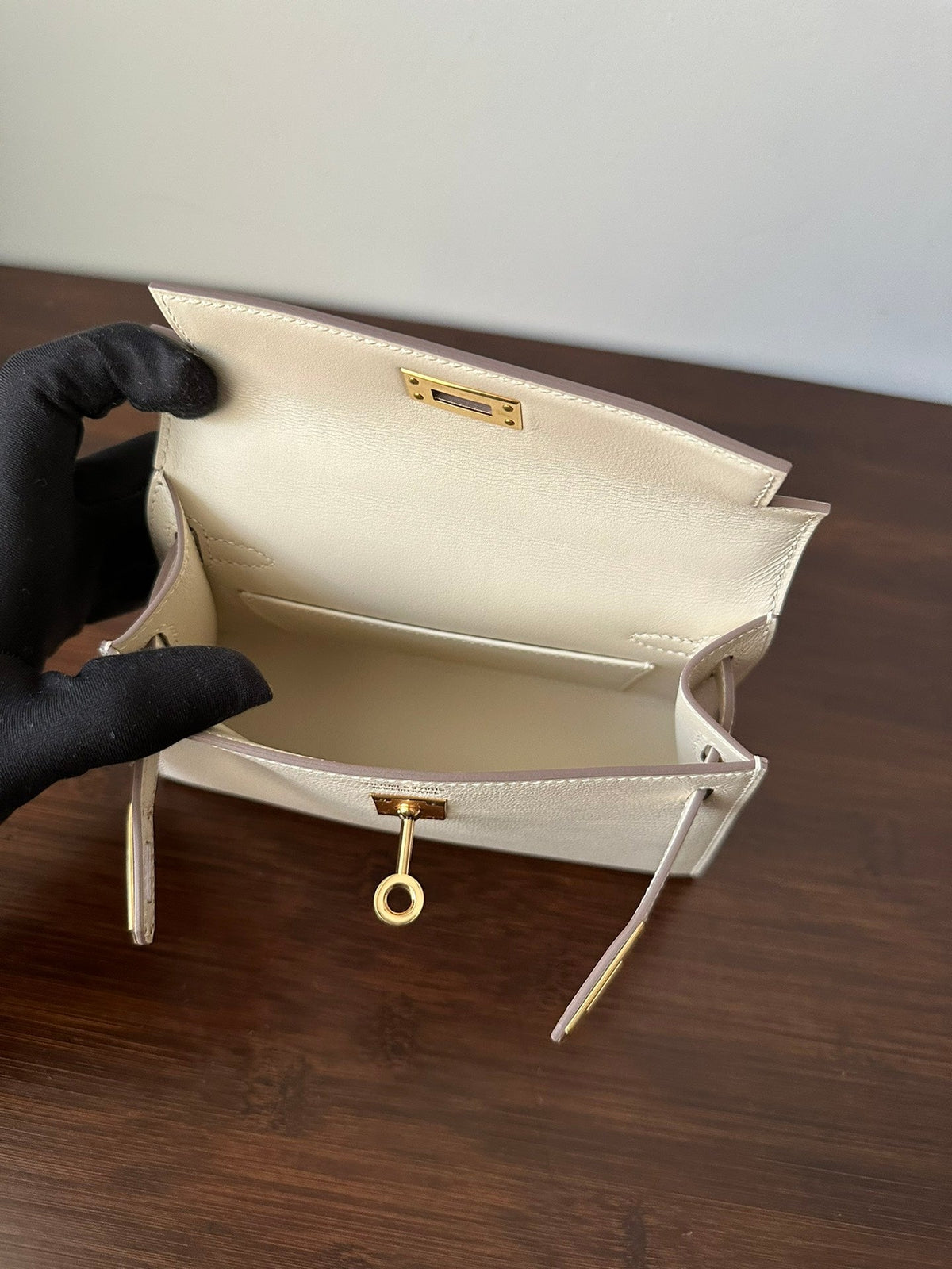 Hermes Kelly Mini 20 White Chevre Gold Hardware Bag