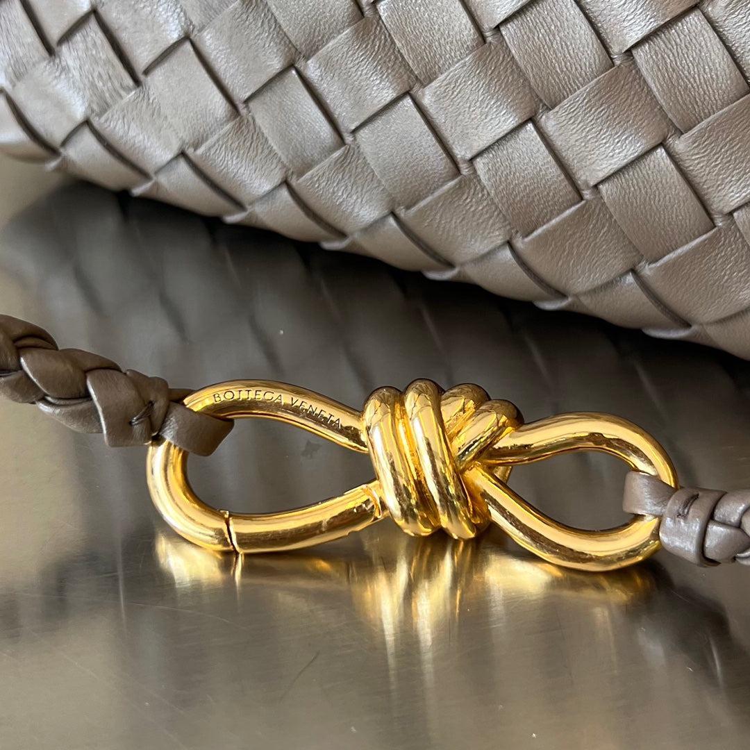 Bottega Veneta Small Andiamo 25cm Chocolate Lambskin Bag