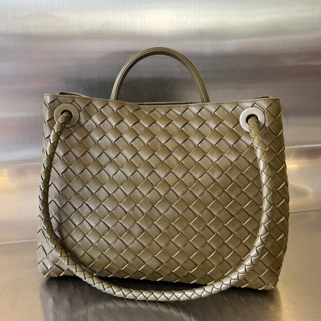 Bottega Veneta Medium Andiamo 32cm Olive Lambskin Bag