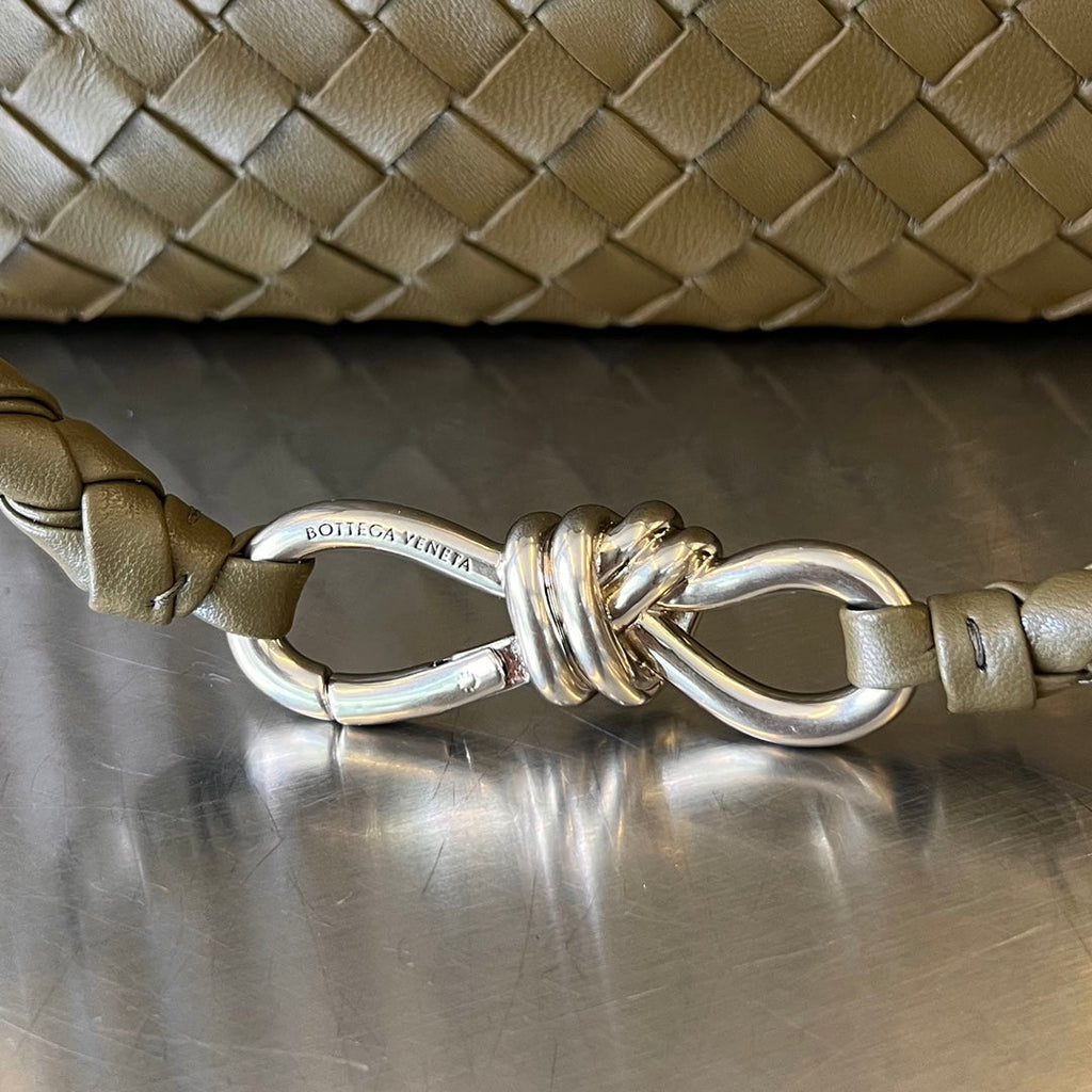 Bottega Veneta Medium Andiamo 32cm Olive Lambskin Bag