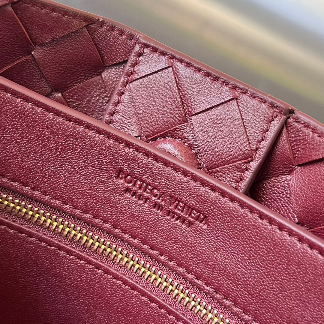 Bottega Veneta Small Andiamo 25cm Dark Red Lambskin Bag