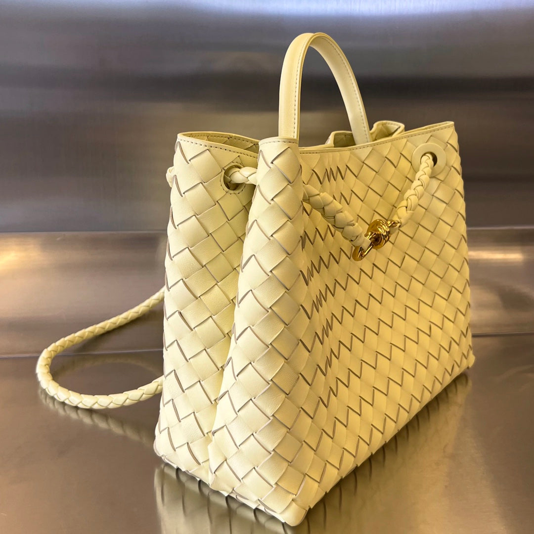Bottega Veneta Medium Andiamo 32cm Lime Lambskin Bag