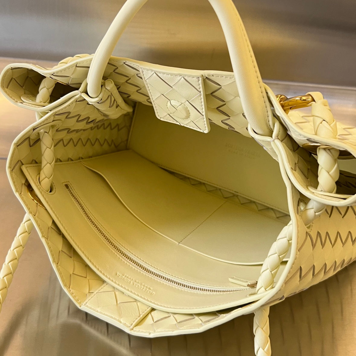 Bottega Veneta Medium Andiamo 32cm Lime Lambskin Bag