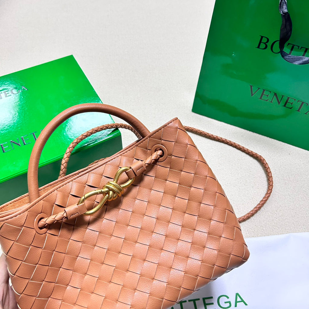 Bottega Veneta Small Andiamo 25cm Gold Lambskin Bag