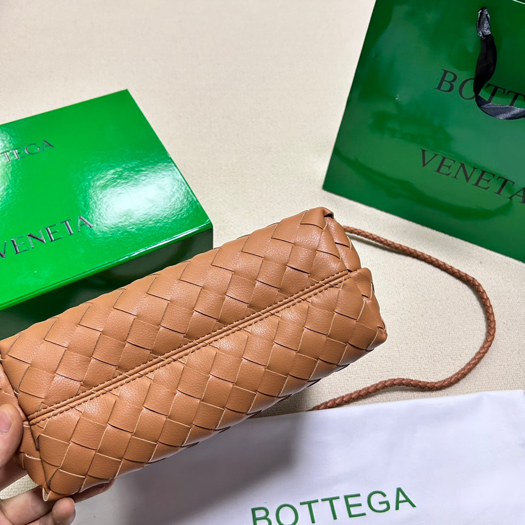 Bottega Veneta Small Andiamo 25cm Gold Lambskin Bag