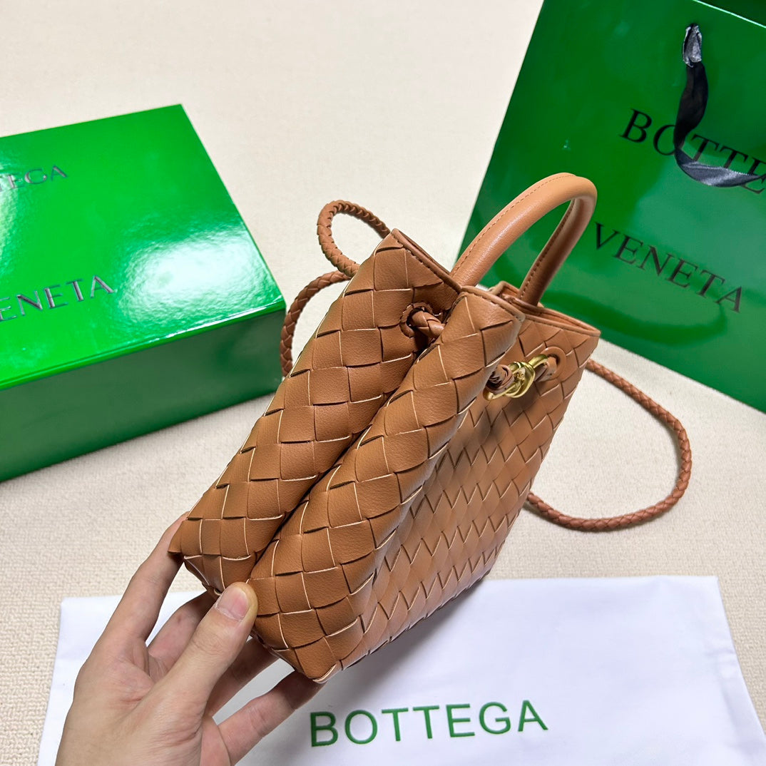 Bottega Veneta Small Andiamo 25cm Gold Lambskin Bag