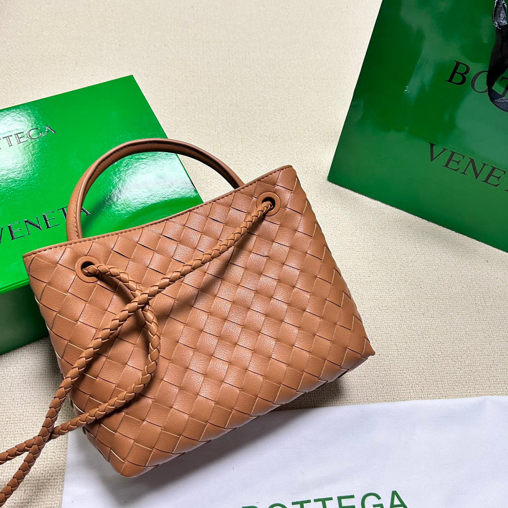 Bottega Veneta Small Andiamo 25cm Gold Lambskin Bag