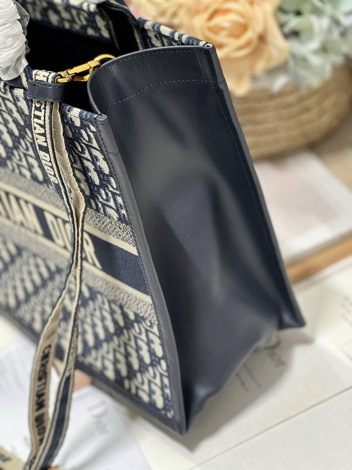 Dior CD Medium Book Tote 36 Blue Oblique Embroidery