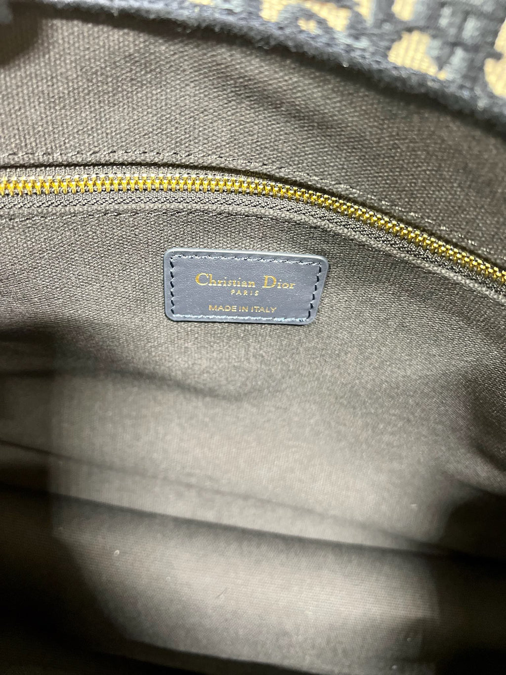 Dior CD Medium Book Tote 36 Blue Oblique Embroidery