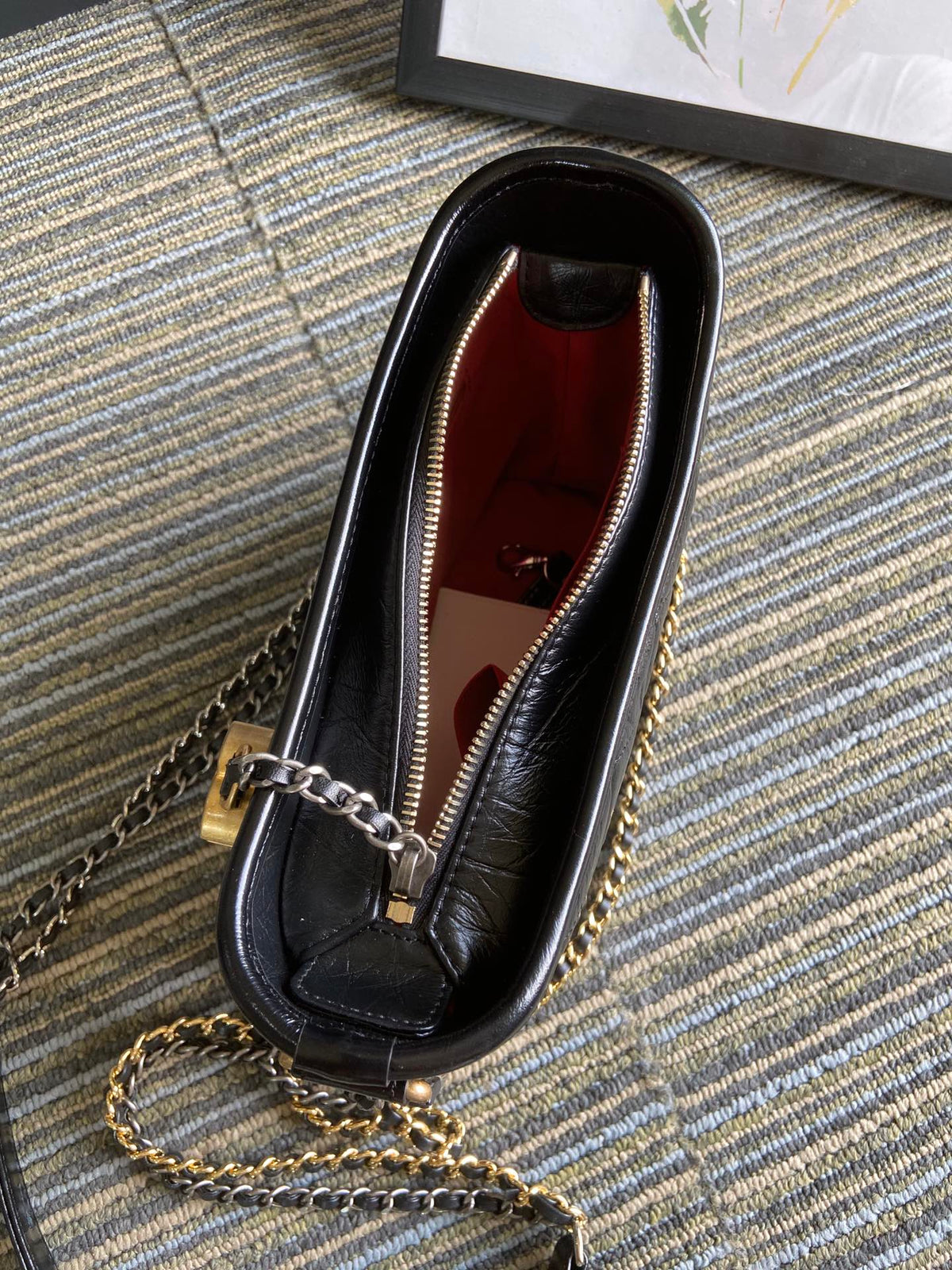 Chanel Medium 20 Hobo Bag in Black Calfskin with Strap