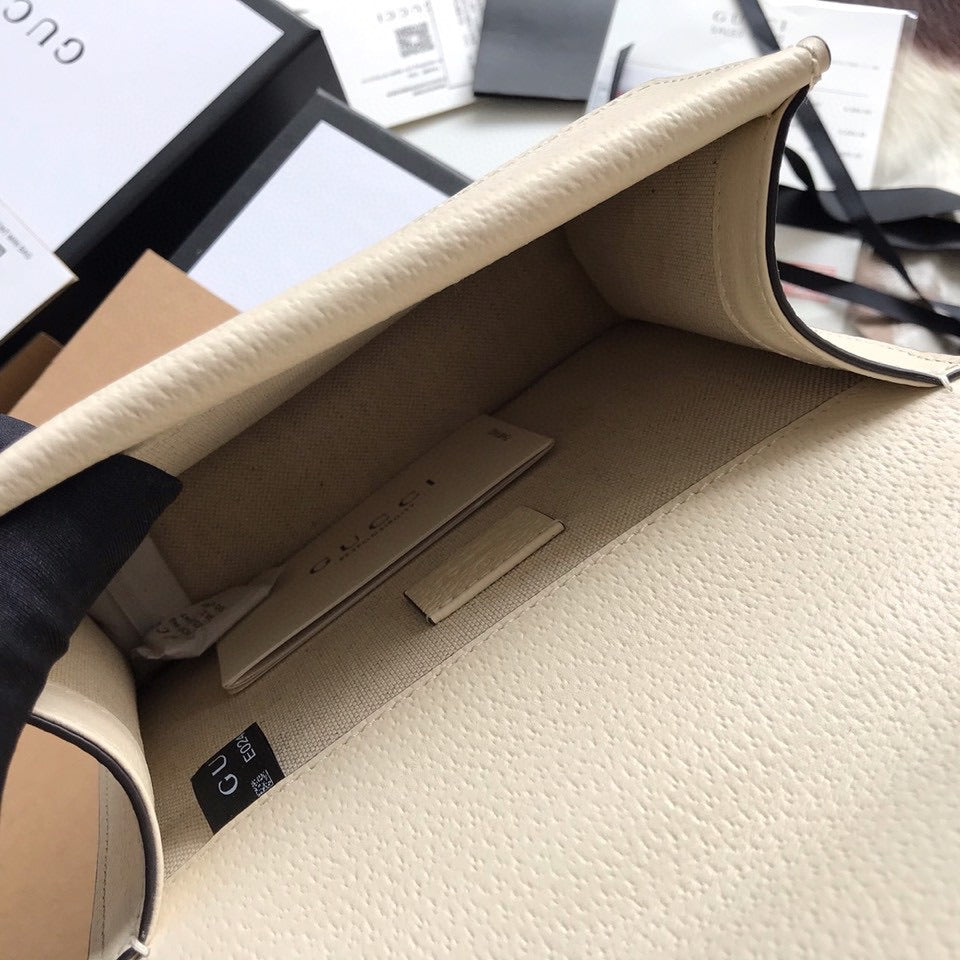 Gucci Dyonysus Shoulder Bag 20 in White Calfskin Silver Hardware