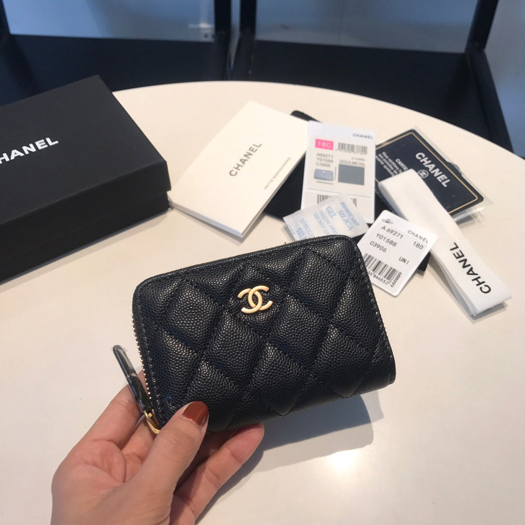 Chanel Zipped Coin Basic Purse 11 Black Calfskin with Gold Icon