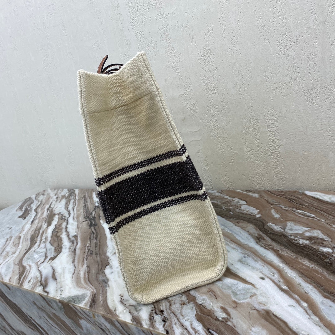 Celine Canvas Tote 43 White/Black Denim