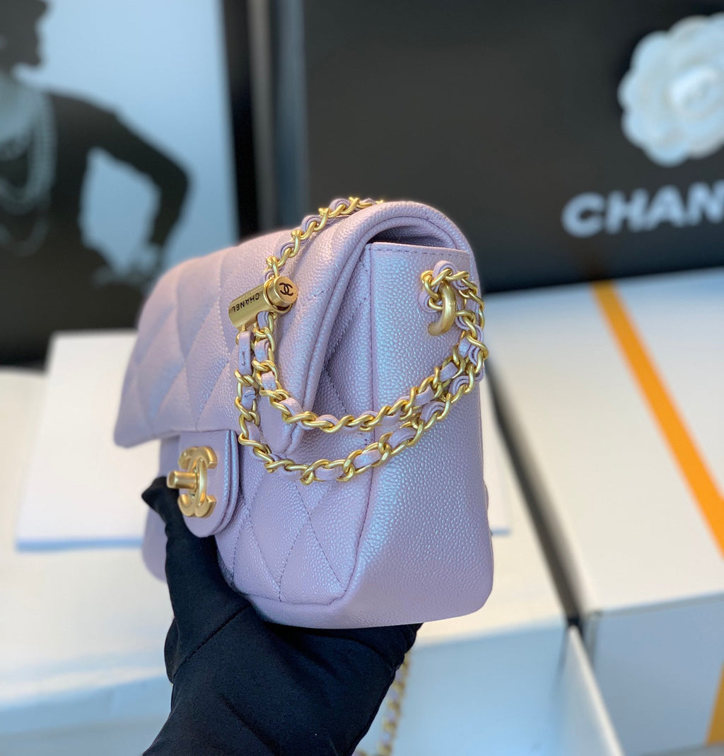 Chanel 25S Classic Flap 19 cm in Mauve Pink Caviar Leather with Gold Hardware Bag