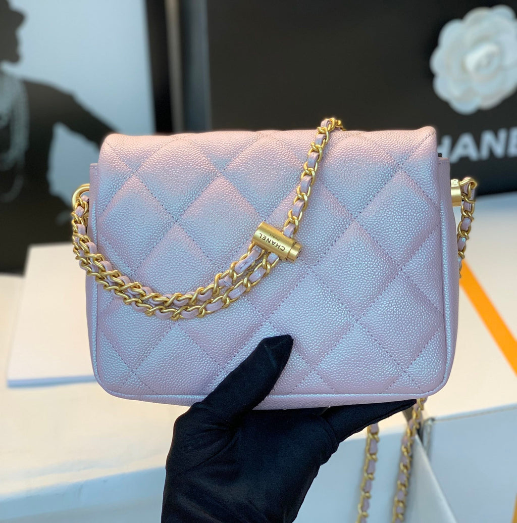 Chanel 25S Classic Flap 19 cm in Mauve Pink Caviar Leather with Gold Hardware Bag
