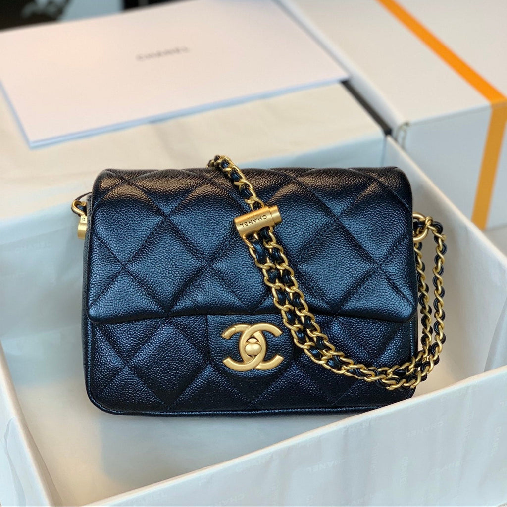 Chanel 25S Classic Flap 19 cm in Black Caviar Leather with Gold Hardware Bag