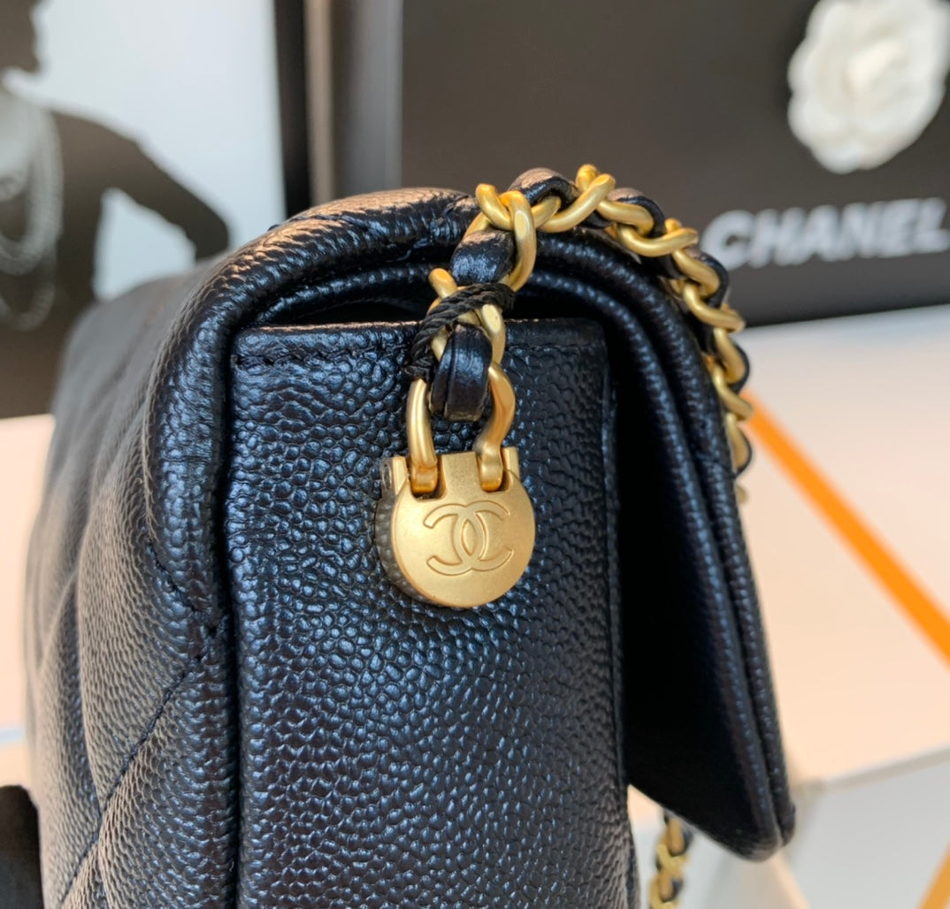 Chanel 25S Classic Flap 19 cm in Black Caviar Leather with Gold Hardware Bag