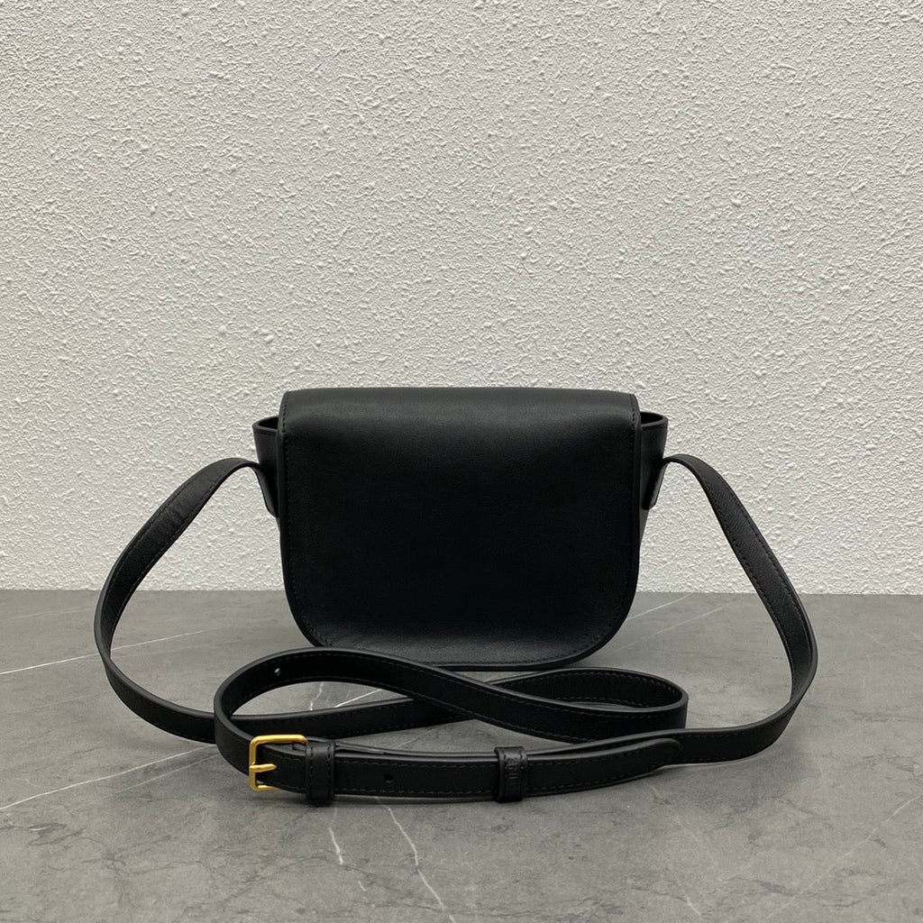 Celine Folco Cuir Triomphe 18 in Black Calfskin Bag
