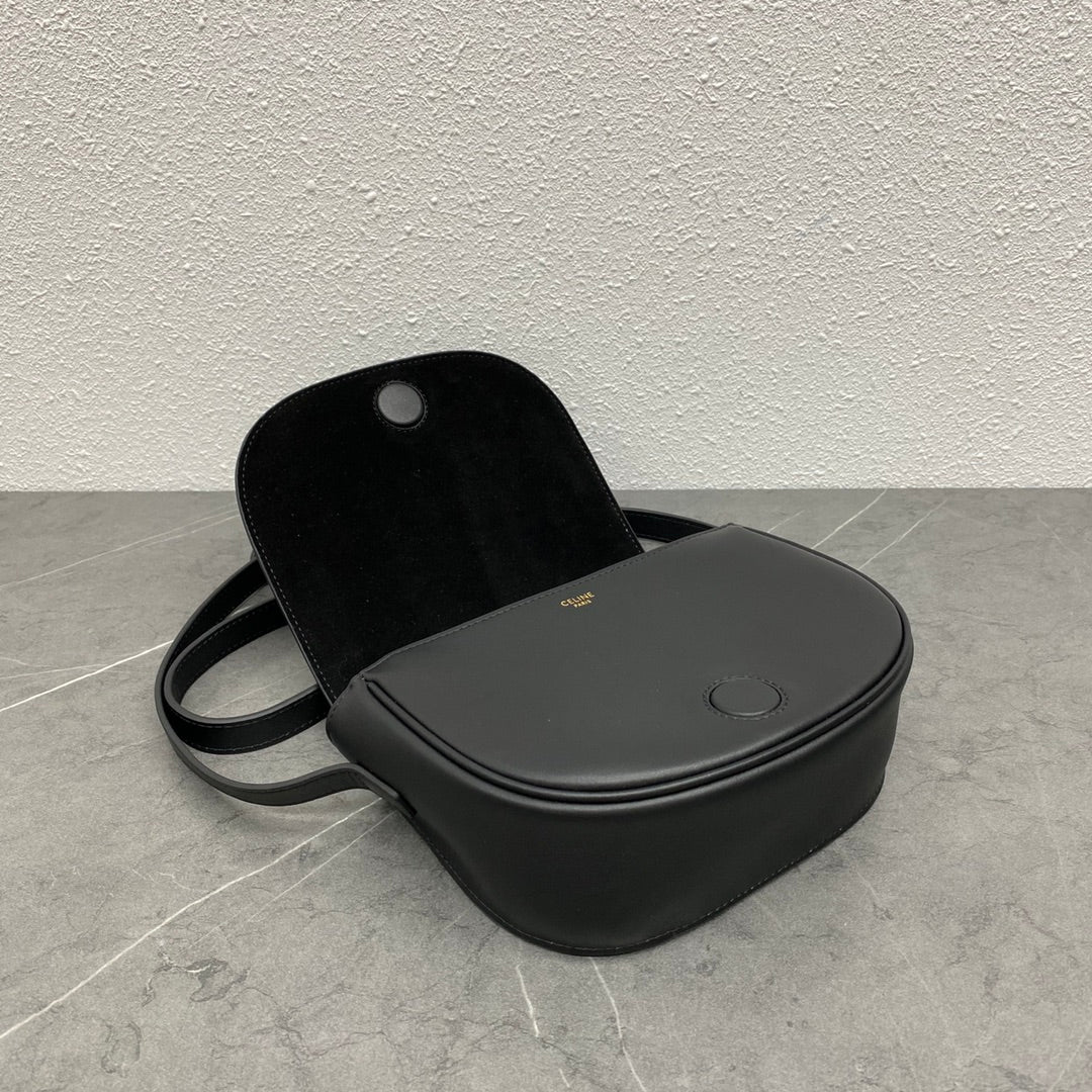 Celine Folco Cuir Triomphe 18 in Black Calfskin Bag