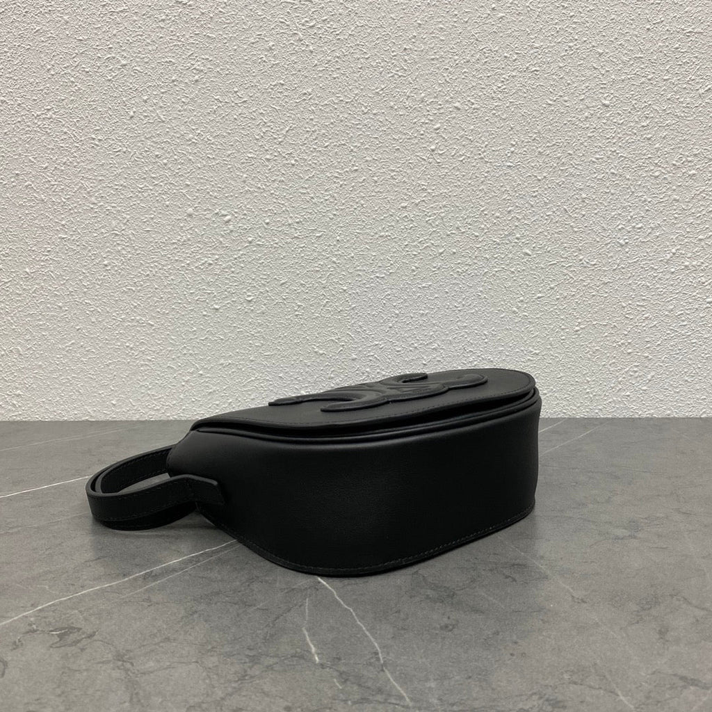 Celine Folco Cuir Triomphe 18 in Black Calfskin Bag