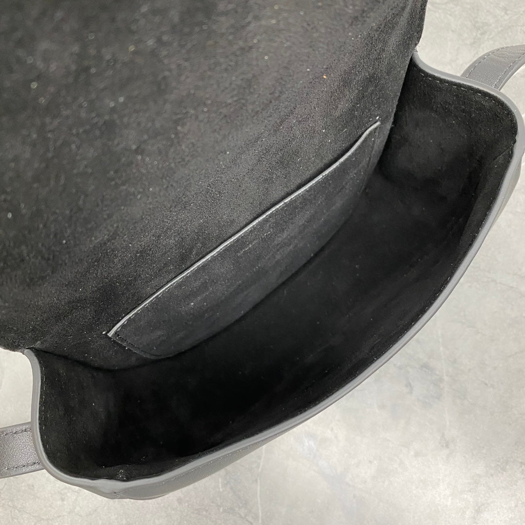 Celine Folco Cuir Triomphe 18 in Black Calfskin Bag