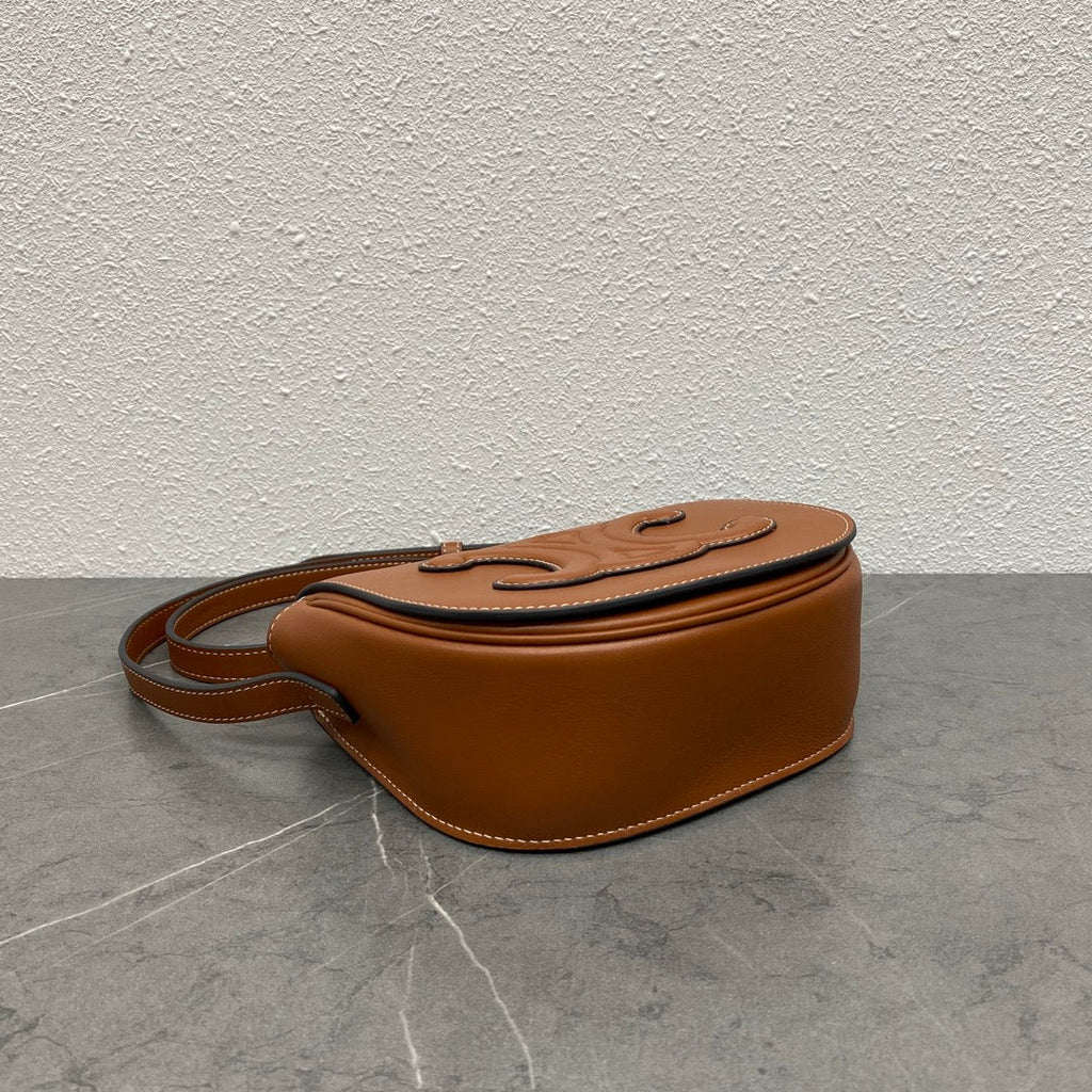 Celine Folco Cuir Triomphe 18 in Red Brown Calfskin Bag