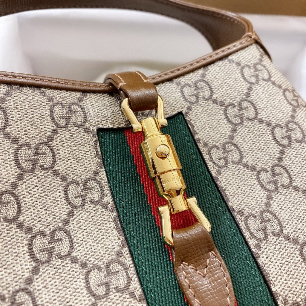 Gucci Jackie 1961 Small 28 Shoulder Bag in Beige Canvas and Brown Calfskin