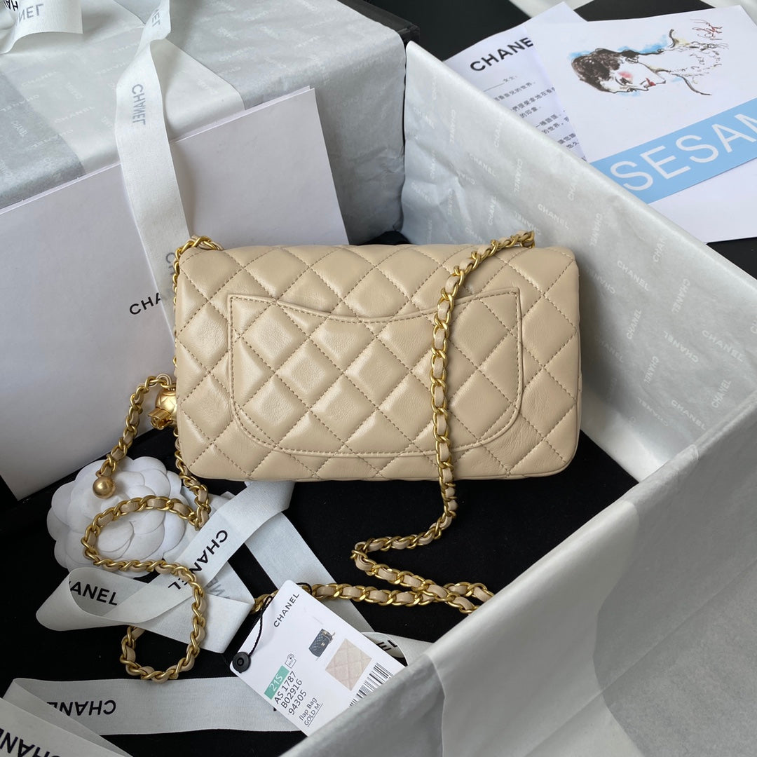Chanel 25S Flap Bag 20 in Beige Lambskin with Gold Hardware