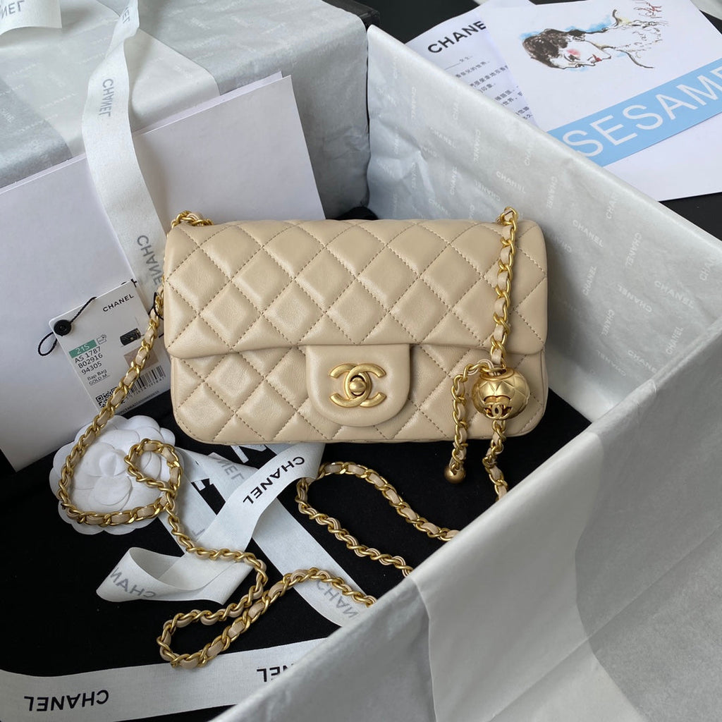 Chanel 25S Flap Bag 20 in Beige Lambskin with Gold Hardware
