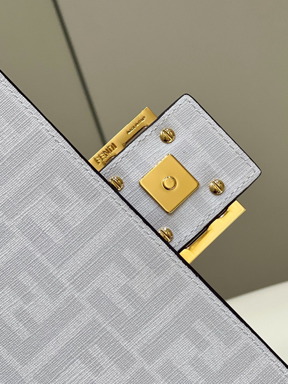 Fendi 27 Baguette Bag in White Calfskin Attach Sticker Gold Hardware